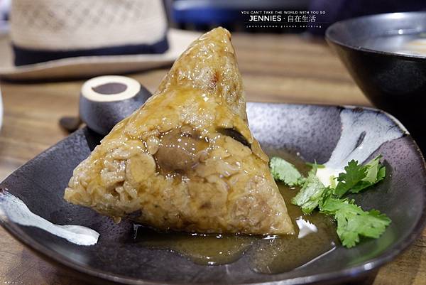 浪漫淡水一日遊｜美食X景點X攝影 呷七碗 HH冰室 淡水長堤