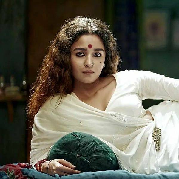 fotojet-1-1652766442 fotojet-1-1652766442