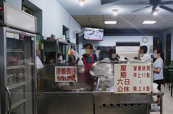 社區巷弄老字號的店家｜潮州街 老王紅燒牛肉麵 超多部落客大推