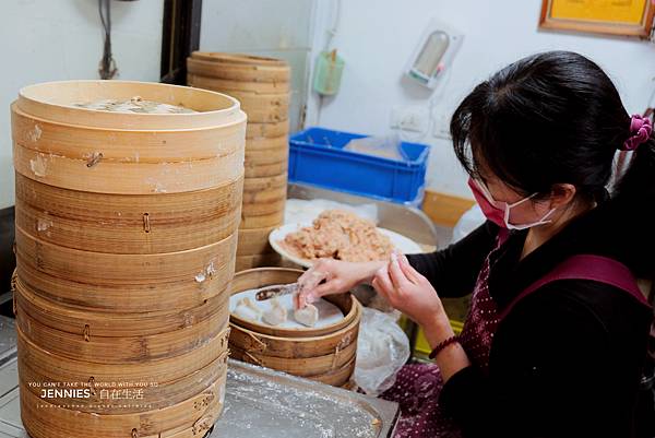 最近為什麼會爆紅的這家｜福大蒸餃館 現包現煮現蒸 下午才營業