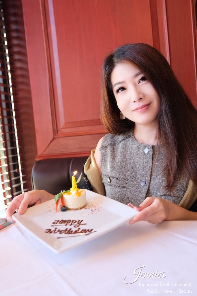 回到初心之老派浪漫｜台北民生店 茹絲葵經典牛排館 Ruth'