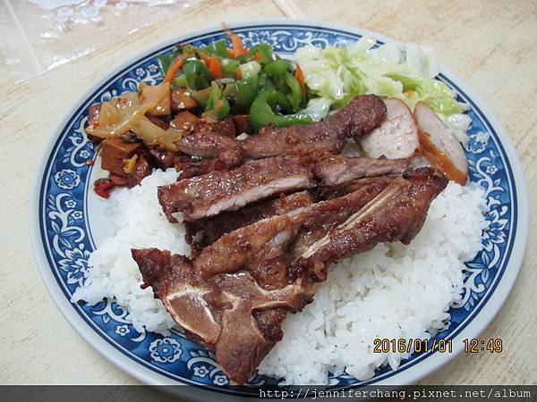 香噴噴排骨飯