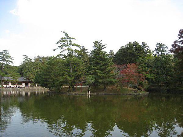 還沒進去東大寺前的水池