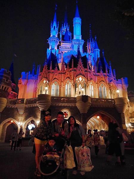 伊克斯皮兒莉IKSPIARI  DISNEY STORE  Tokyo DisneyLand東京迪士尼度假區35週年慶Happiest Celebration (9).jpg