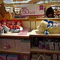 伊克斯皮兒莉IKSPIARI  DISNEY STORE  Tokyo DisneyLand東京迪士尼度假區35週年慶Happiest Celebration (59).JPG