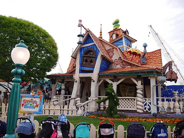 伊克斯皮兒莉IKSPIARI  DISNEY STORE  Tokyo DisneyLand東京迪士尼度假區35週年慶Happiest Celebration (139).JPG