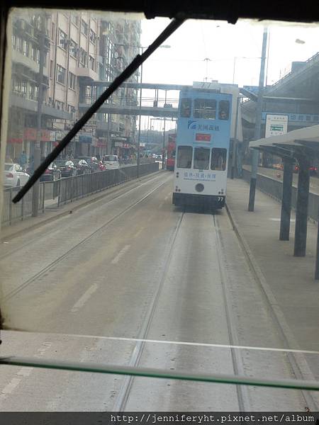 叮叮車往外看 叮叮車往外看
