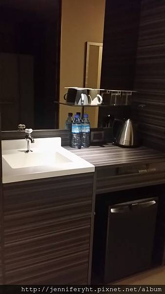 六月份住宿-精緻客房 小酒吧和冰箱 六月份住宿-精緻客房 小酒吧和冰箱