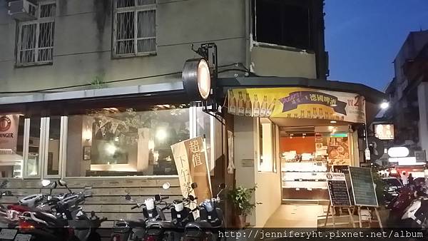 餐廳門口 餐廳門口