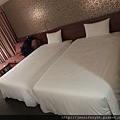 東武飯店房間內部-床很好睡~~