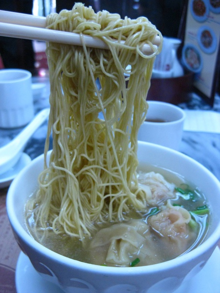 麵真多... 麵真多...