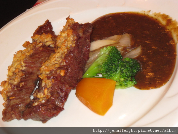 無骨蒜味牛小排 無骨蒜味牛小排