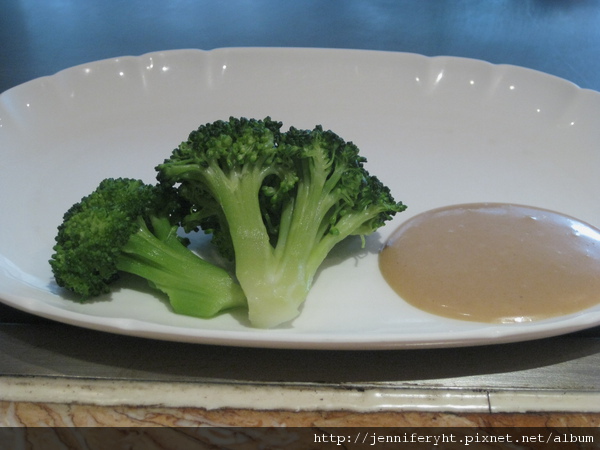 花椰菜+黃芥茉醬