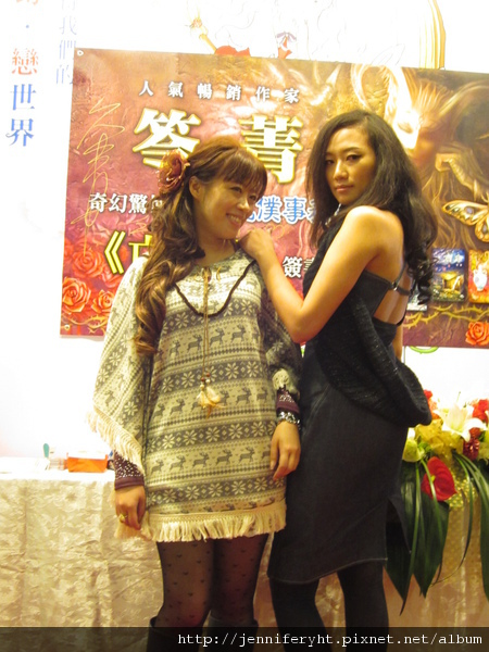 美女合照~~ 美女合照~~