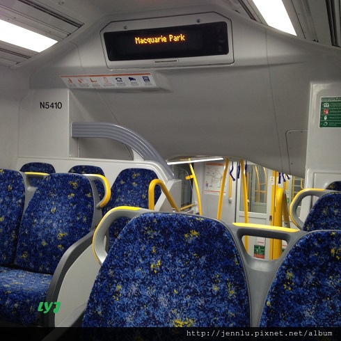 45 Sydney Train (4).JPG