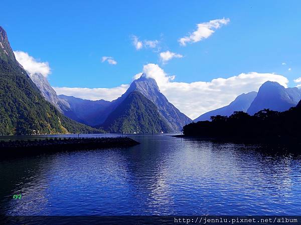 7 0 Milford Sound.JPG