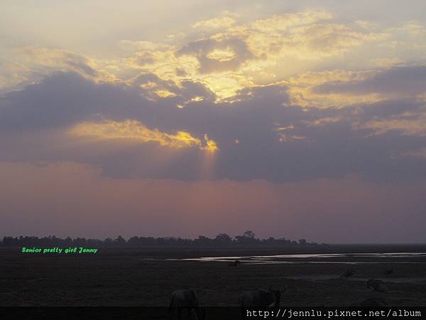 6 8 Amboseli - Sunset).JPG