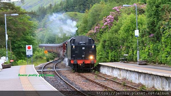 5 5 Glenfinnan Station (2).JPG