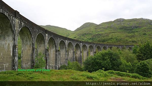 5 6 Glenfinnan Viaduct View Point (2).JPG