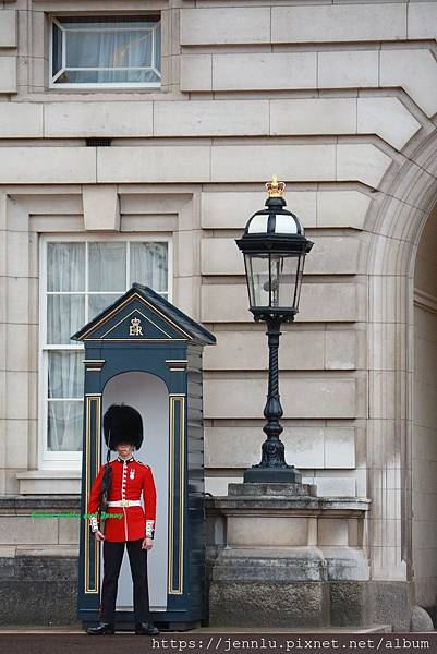 7 3 Buckingham Palace (3).JPG