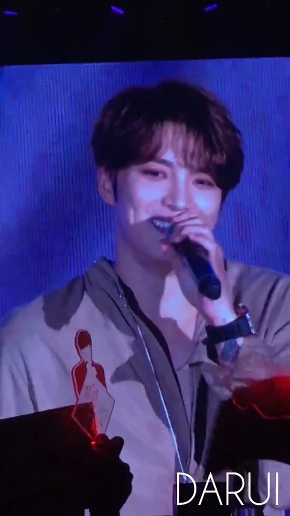 171105 김재중 KIM JAE JOONG FANS MEETING IN TAIWAN PART 4.mp4_20171122_234609.622.jpg