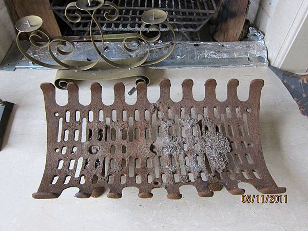 F202 fire place rack.JPG