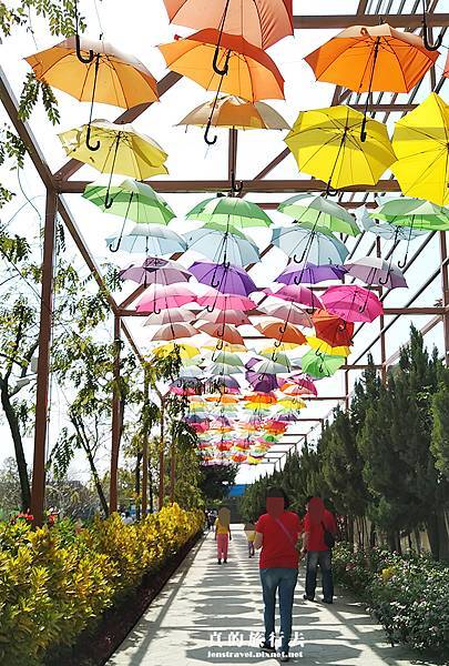 63.彩虹雨傘步道.jpg