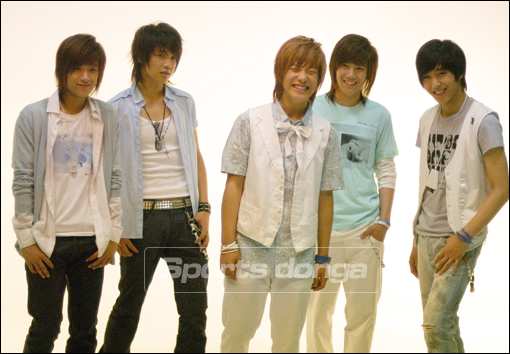 FTIsland. (可愛).jpg