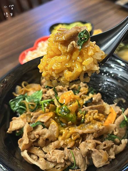 《美食》新丼-三訪｜起司熔岩丼 台式新丼 超香濃起司瀑布 美