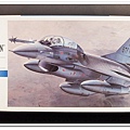 蠻喜歡F-16造型的加上上回已經製作過單載的戰隼所以這次來施工中華民國國軍F-16B雙載戰鬥機