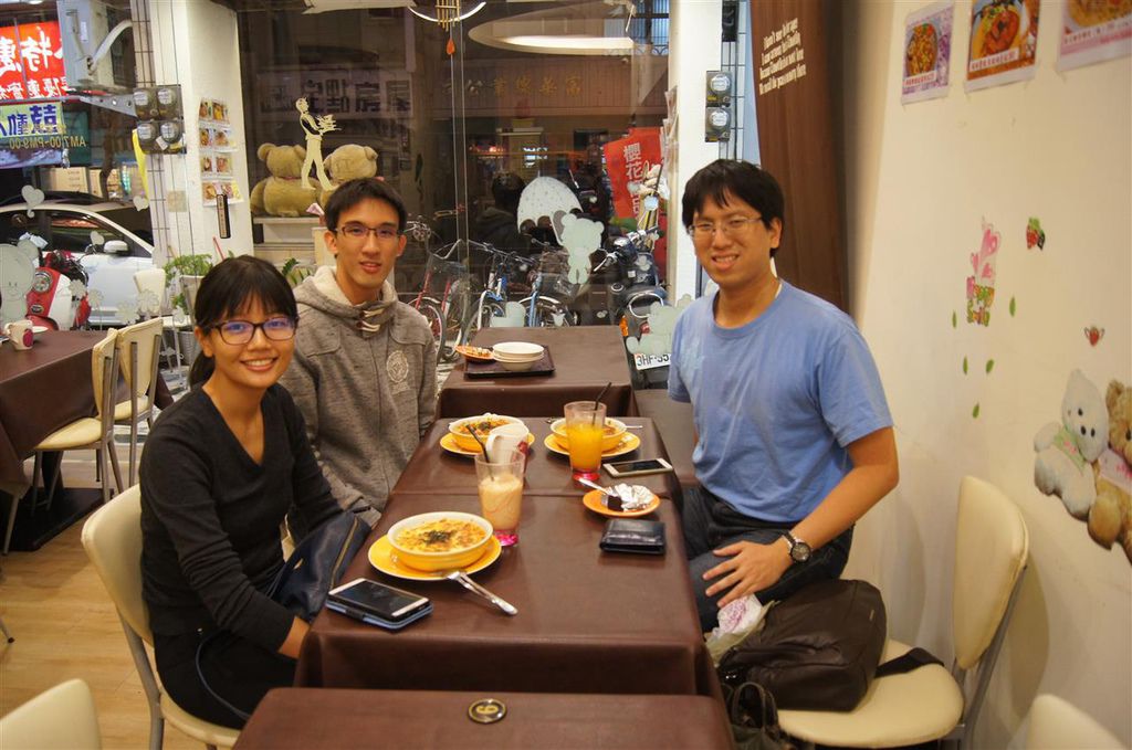 1%2F25 跟兩位馬來西亞朋友在提摩希聚餐