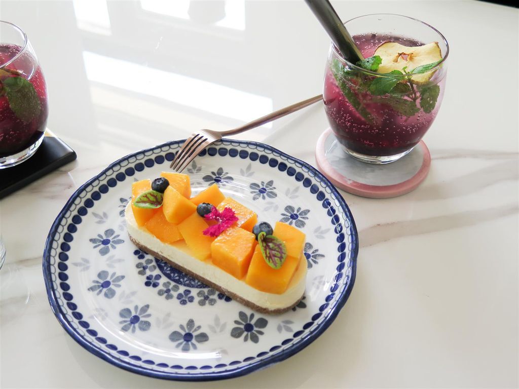 IMG_5989-2.jpg IMG_5989-2.jpg