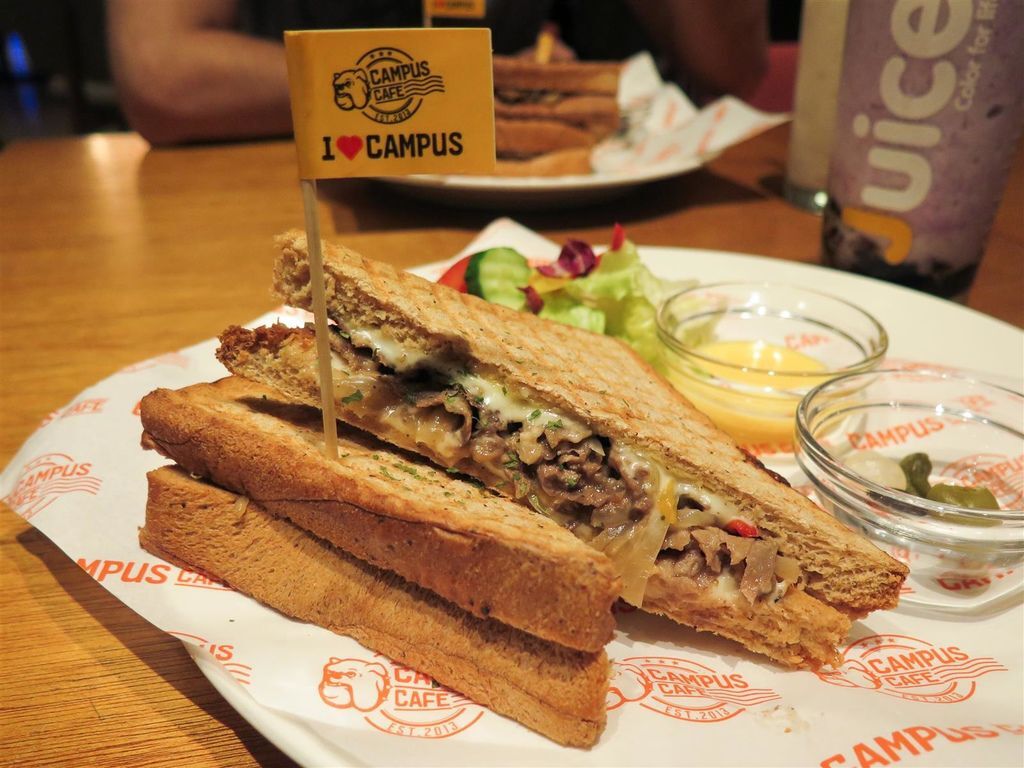 IMG_1949-2.jpg IMG_1949-2.jpg