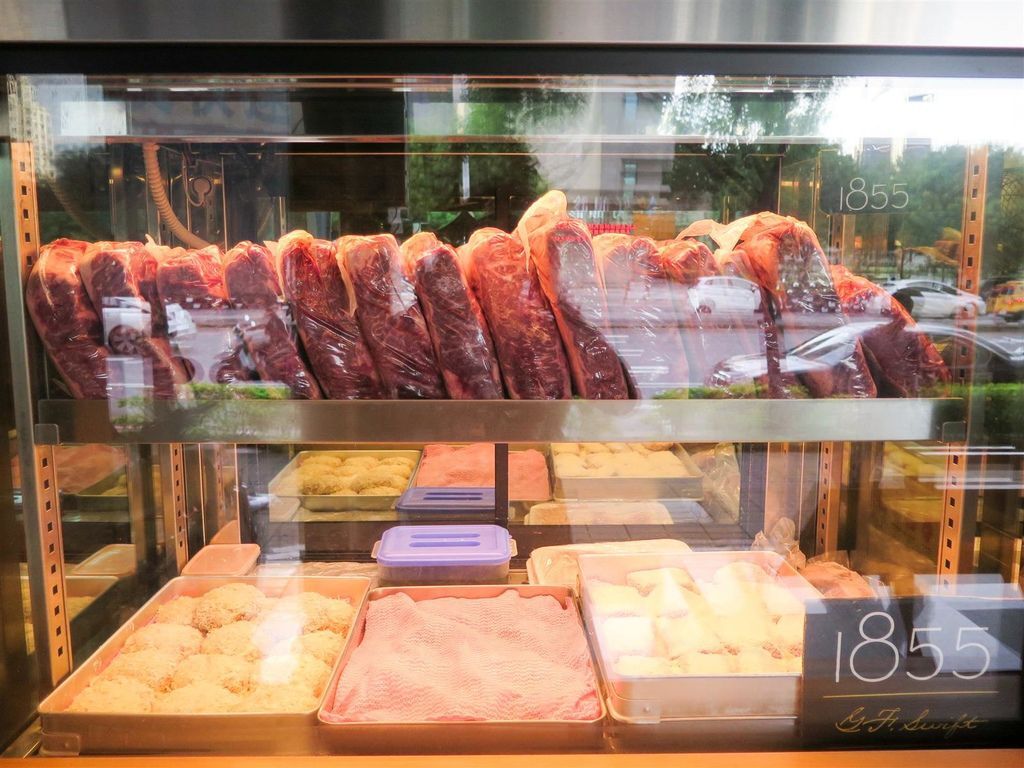 IMG_5542-2.jpg IMG_5542-2.jpg