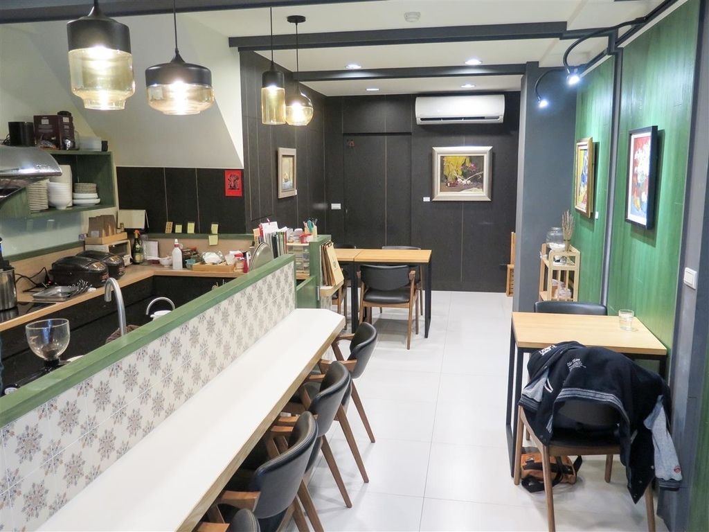 IMG_3547-2.jpg IMG_3547-2.jpg