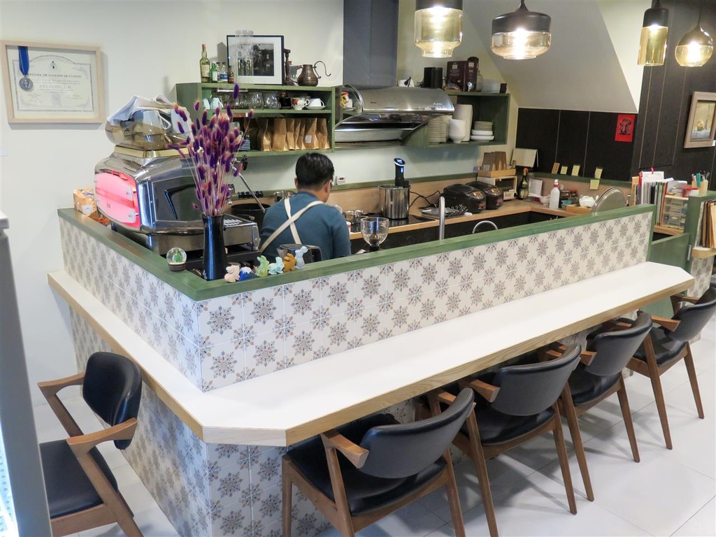 IMG_3548-2.jpg IMG_3548-2.jpg