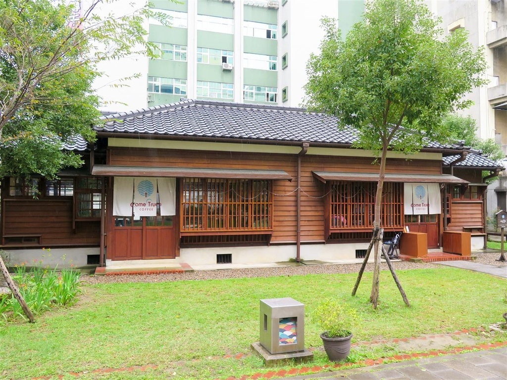 IMG_3776-2.jpg IMG_3776-2.jpg