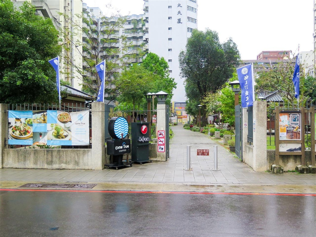 IMG_3775-2.jpg IMG_3775-2.jpg