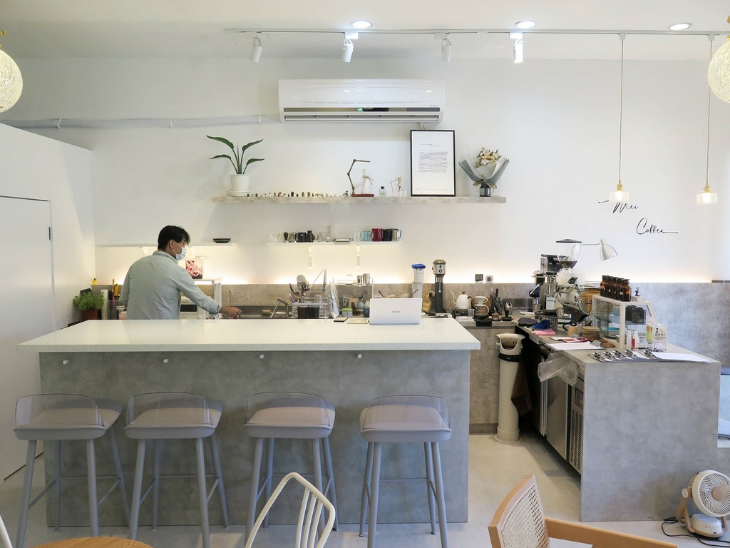 IMG_4971-2.jpg IMG_4971-2.jpg