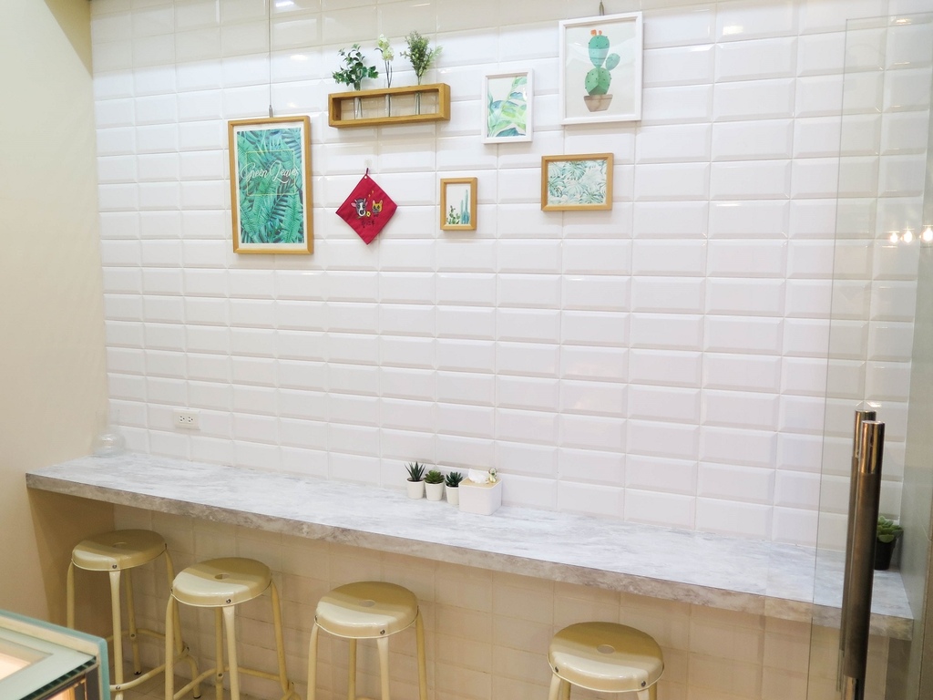 IMG_8051-2.jpg IMG_8051-2.jpg