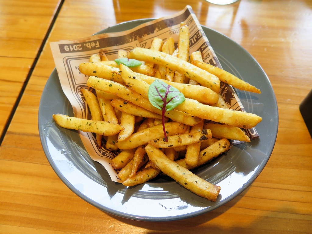 [食記][高雄市] 菲.Ra Ra義式餐酒館