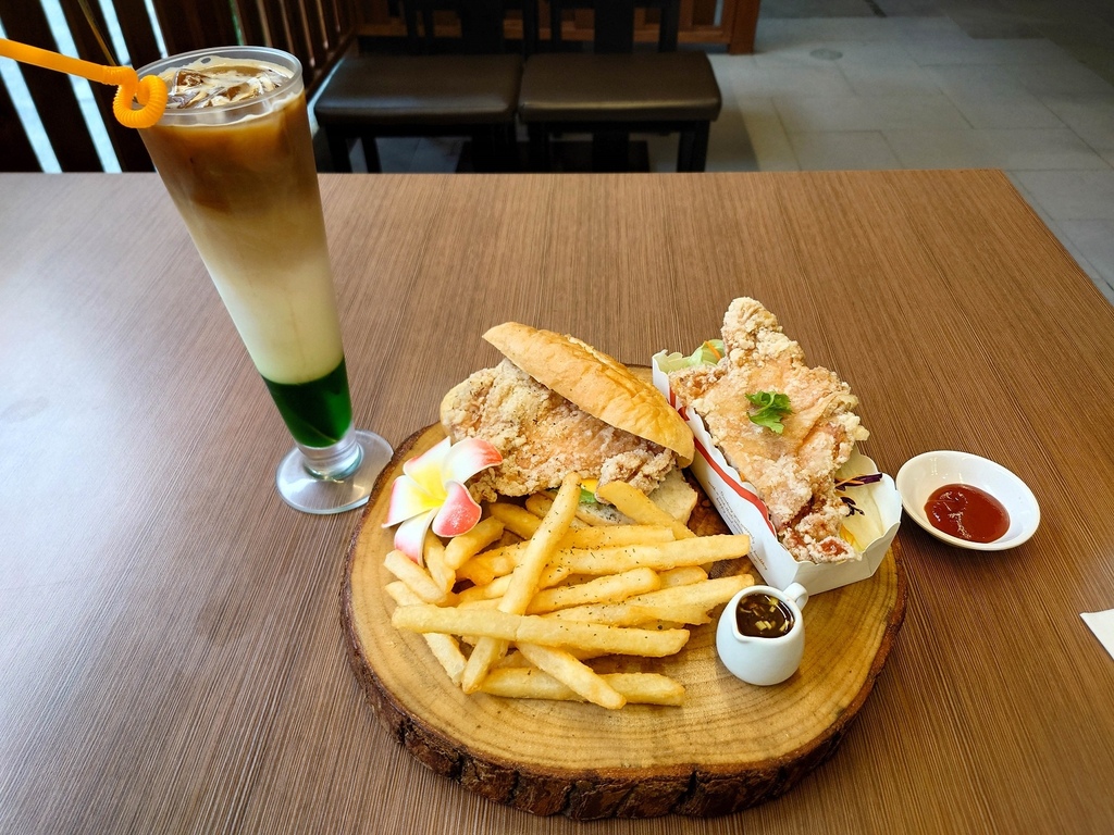 [食記][高雄市] 泰之初泰式早午餐 高雄孟子店