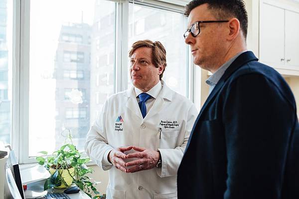 linkedin-sales-navigator-VfYvFDLIYQ0-unsplash.jpg linkedin-sales-navigator-VfYvFDLIYQ0-unsplash.jpg