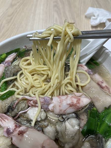 板橋南雅夜市【源慶鮮蚵】(附菜單)超鮮的蚵仔、小卷專賣店.附