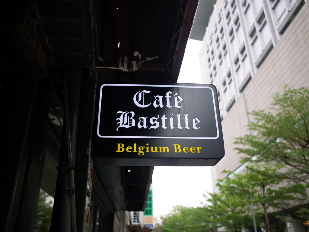 Cafe Bastille