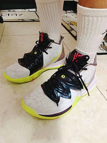 Nike Kyrie 5 Bob Esponja Squarepants Patrick Niños