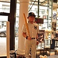 Yankees store