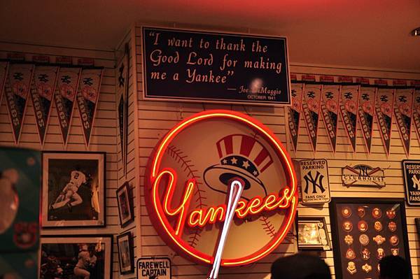 Yankees store