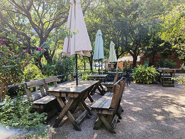 [花院子]-森林療癒系餐廳 尋找到城市裡的祕境 輕食午茶庭園