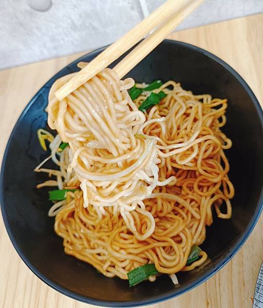 桃園人氣美食推薦「鵝師兄舒肥鵝肉專賣店」/醬拌粉嫩豬肝/鵝肉